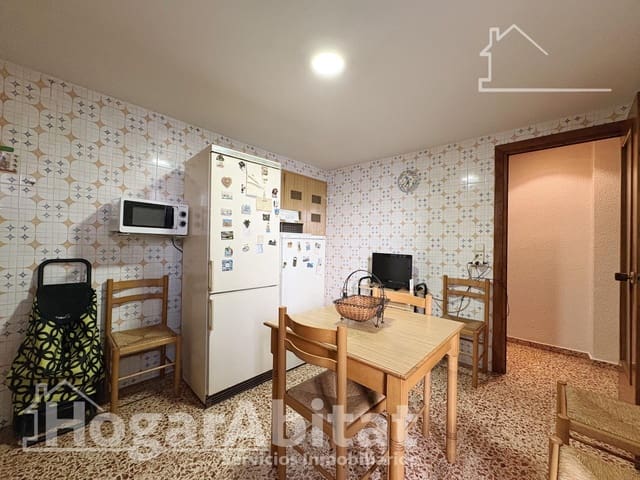 3 bedroom Flat for sale in Simat de la Valldigna - € 90,000 (Ref: 10185029)