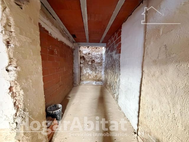 2 bedroom Townhouse for sale in Chiva - € 60,000 (Ref: 10185042)