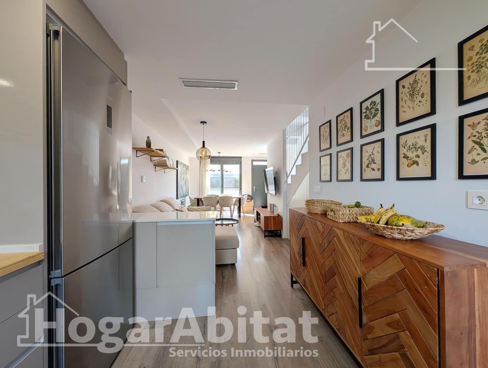 3 slaapkamer Rijtjeshuis te koop in Santa Pola met zwembad garage - € 349.000 (Ref: 10187175)