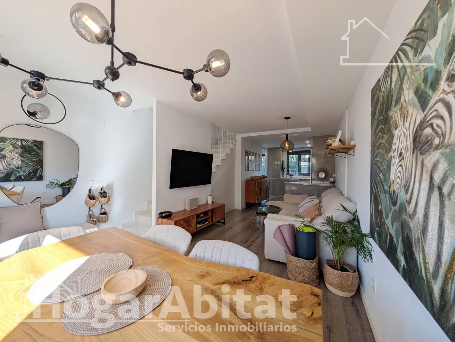3 slaapkamer Rijtjeshuis te koop in Santa Pola met zwembad garage - € 349.000 (Ref: 10187175)