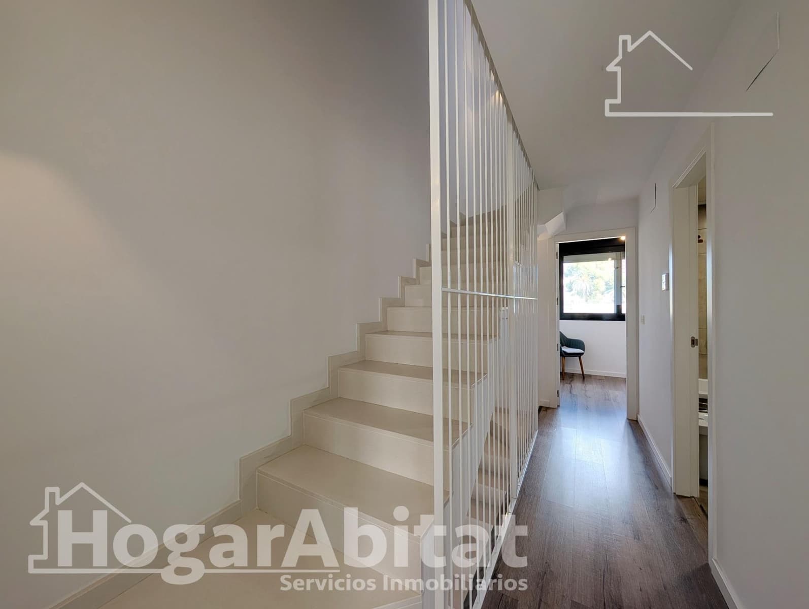 3 slaapkamer Rijtjeshuis te koop in Santa Pola met zwembad garage - € 349.000 (Ref: 10187175)