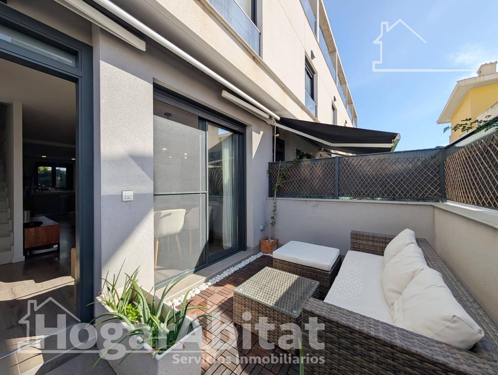 3 slaapkamer Rijtjeshuis te koop in Santa Pola met zwembad garage - € 349.000 (Ref: 10187175)
