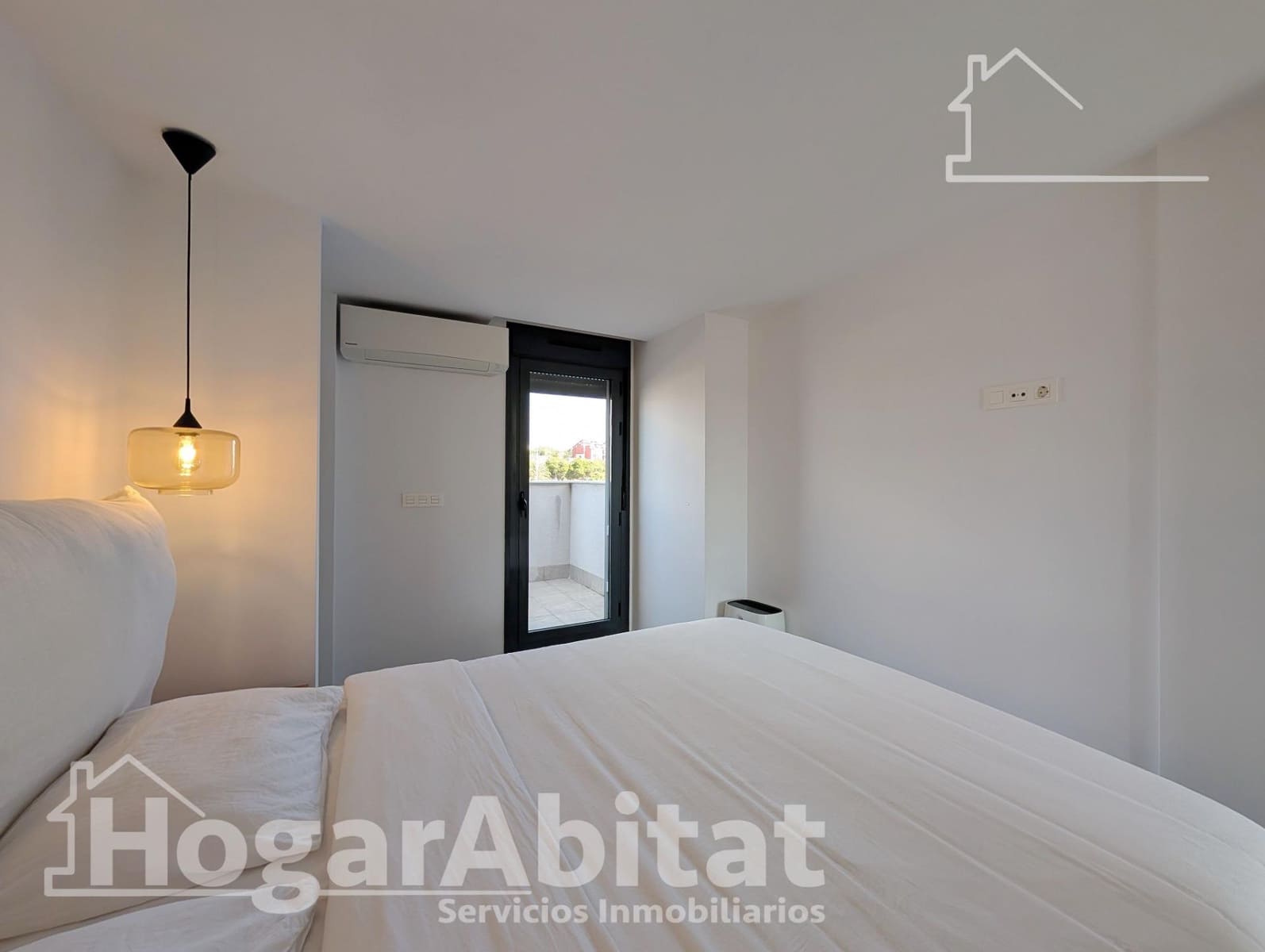 3 slaapkamer Rijtjeshuis te koop in Santa Pola met zwembad garage - € 349.000 (Ref: 10187175)