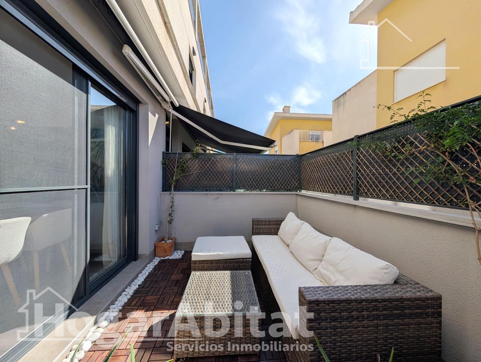 3 slaapkamer Rijtjeshuis te koop in Santa Pola met zwembad garage - € 349.000 (Ref: 10187175)