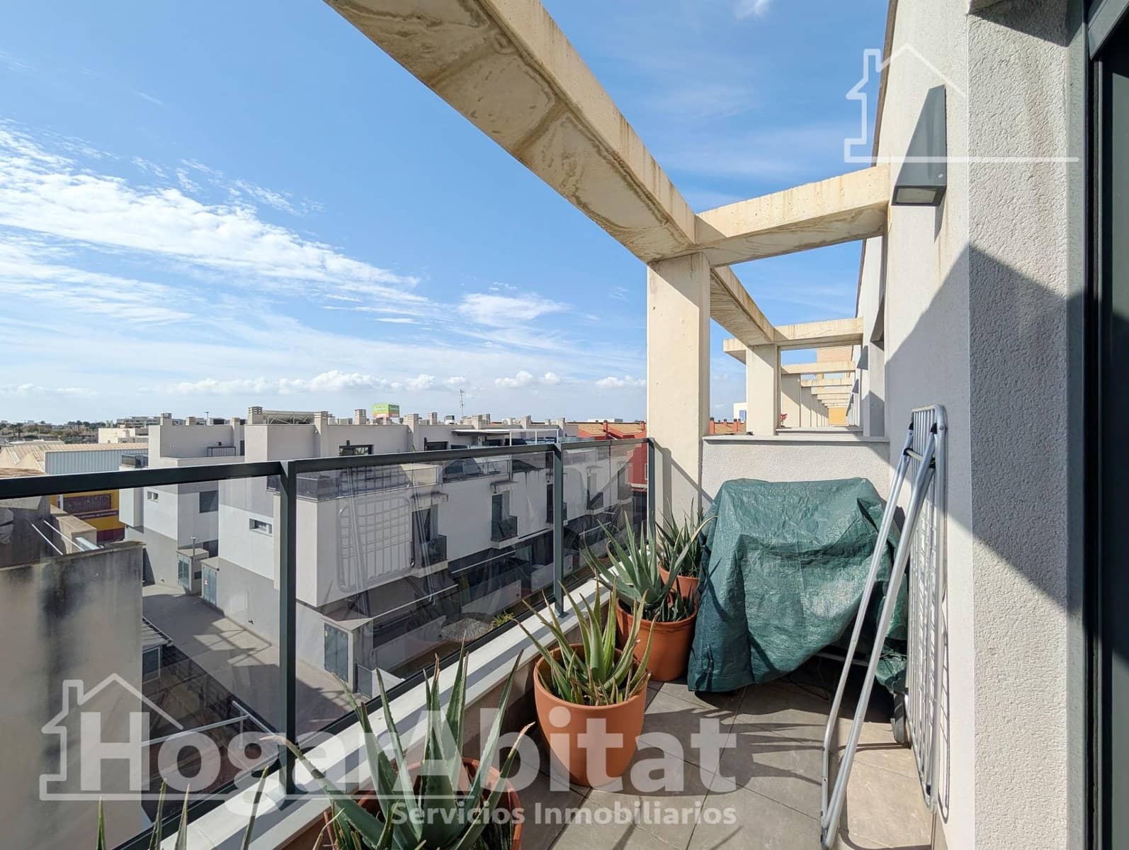 3 slaapkamer Rijtjeshuis te koop in Santa Pola met zwembad garage - € 349.000 (Ref: 10187175)