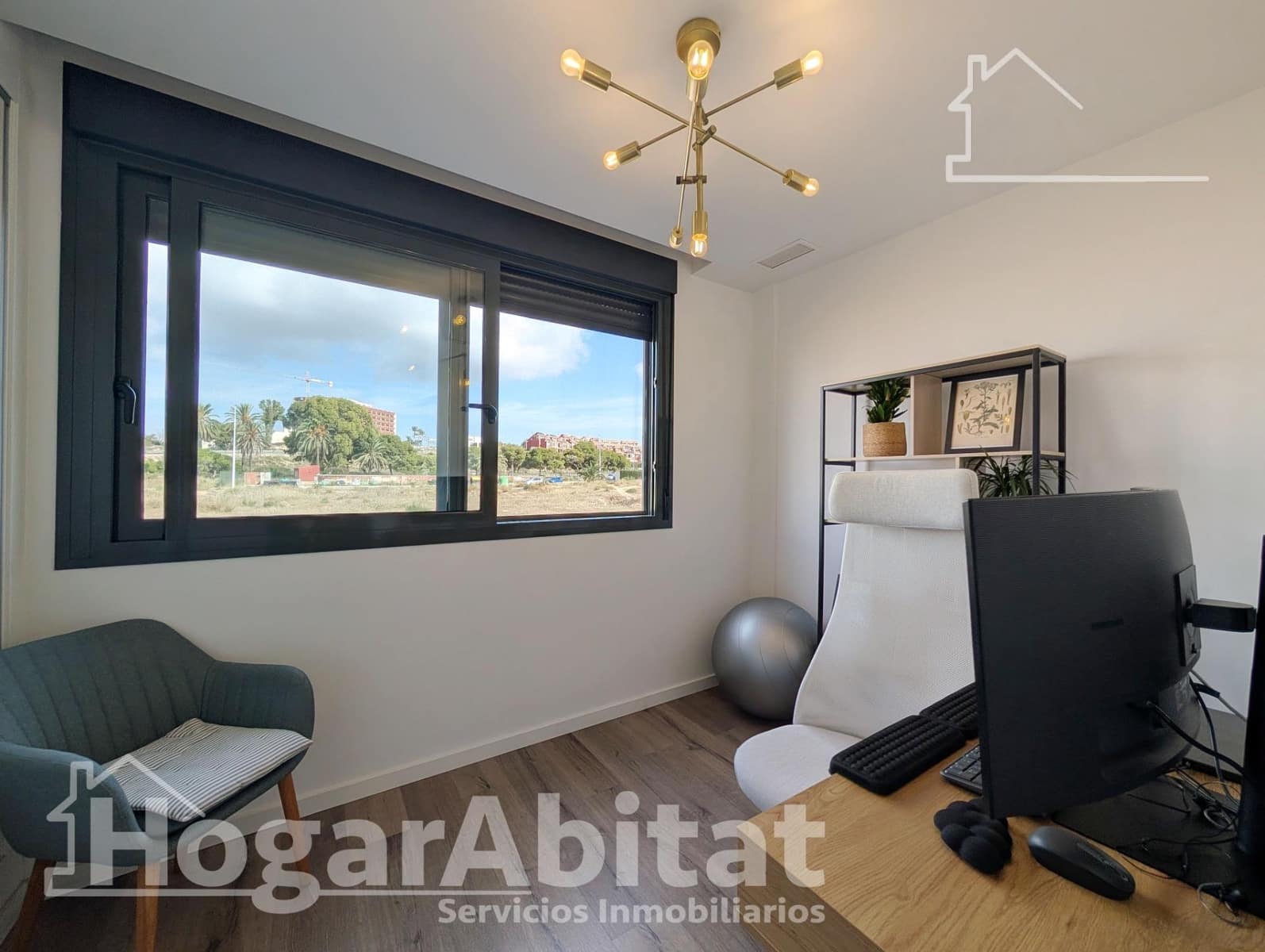3 slaapkamer Rijtjeshuis te koop in Santa Pola met zwembad garage - € 349.000 (Ref: 10187175)