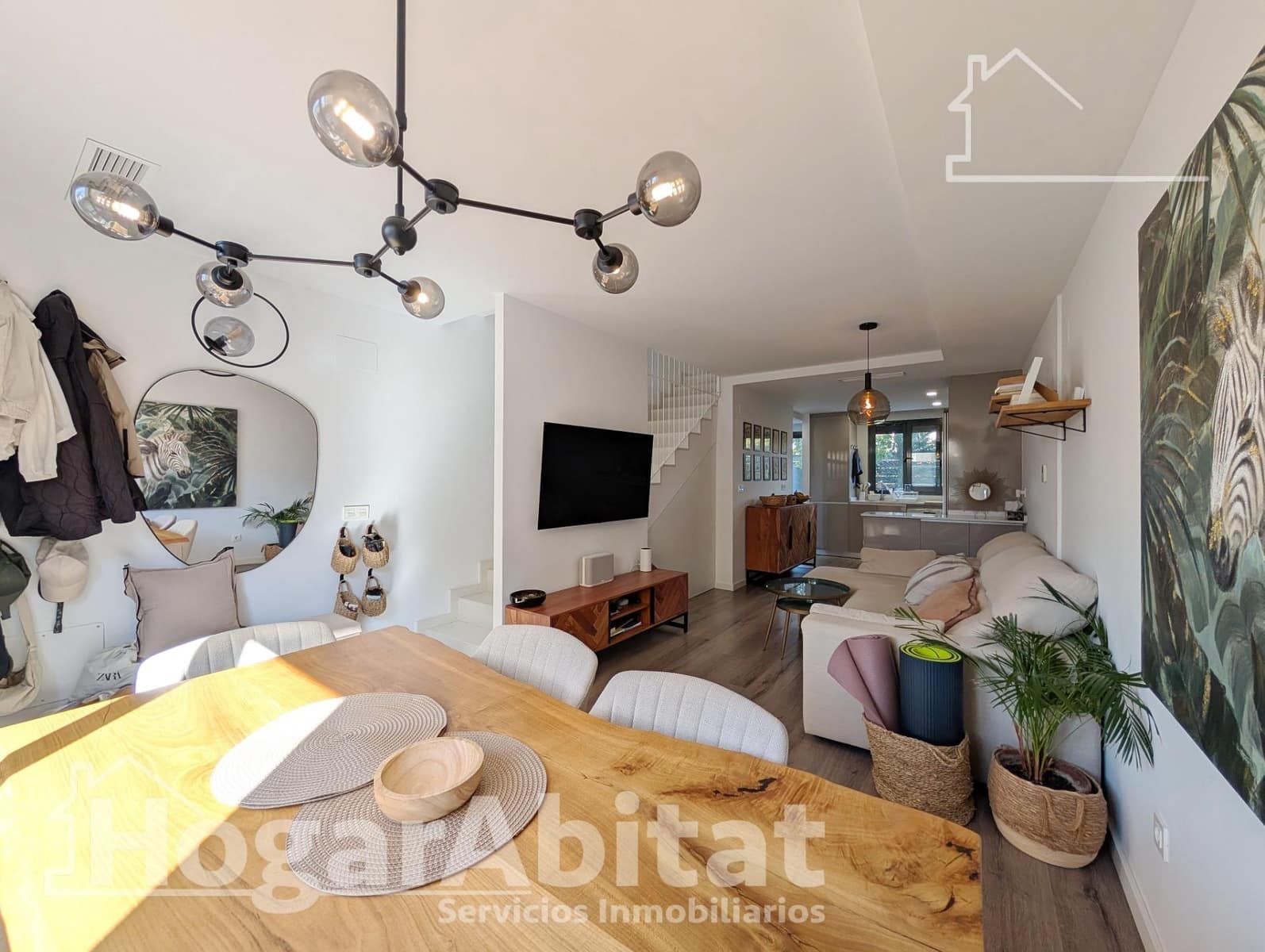 3 slaapkamer Rijtjeshuis te koop in Santa Pola met zwembad garage - € 349.000 (Ref: 10187175)