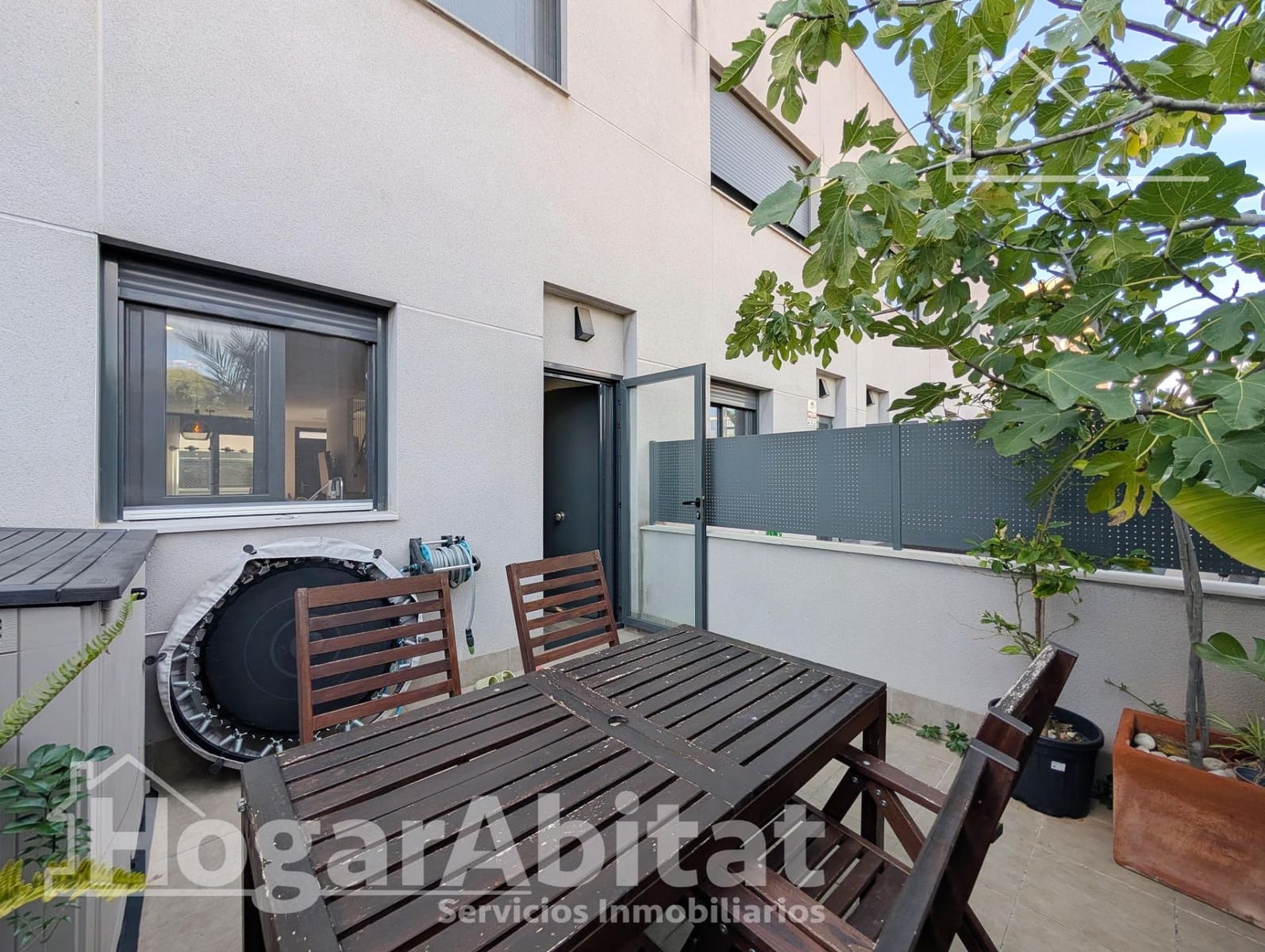 3 slaapkamer Rijtjeshuis te koop in Santa Pola met zwembad garage - € 349.000 (Ref: 10187175)