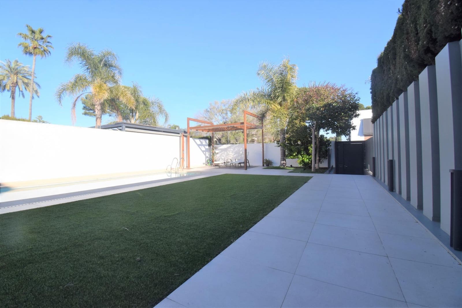 4 soveværelse Villa til salg i El Grau de Castello med swimmingpool garage - € 850.000 (Ref: 7253212)