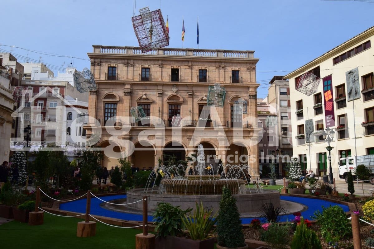 Kontor til salgs i Castello de la Plana - € 220 000 (Ref: 7407876)