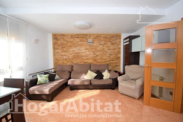 3 slaapkamer Rijtjeshuis te koop in Borriol met zwembad garage - € 299.999 (Ref: 7407878)