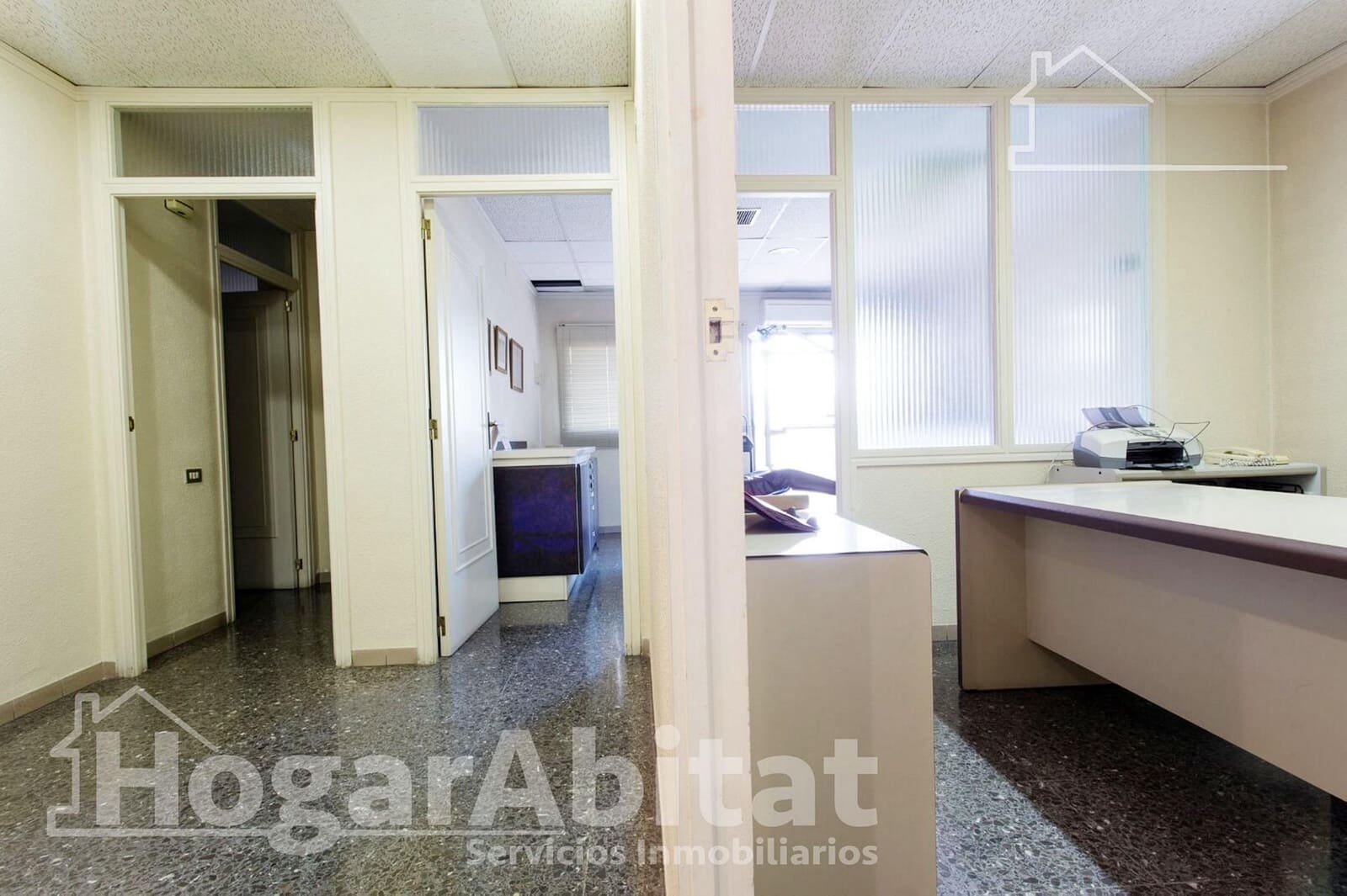 Office for sale in Castello de la Plana - € 95,000 (Ref: 7968552)