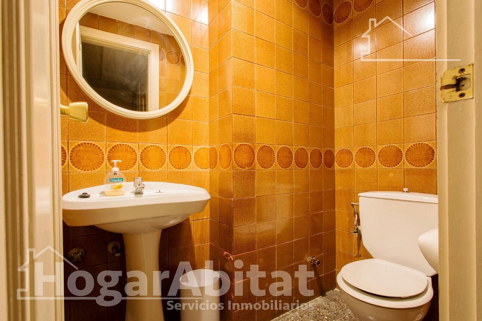 Office for sale in Castello de la Plana - € 95,000 (Ref: 7968552)