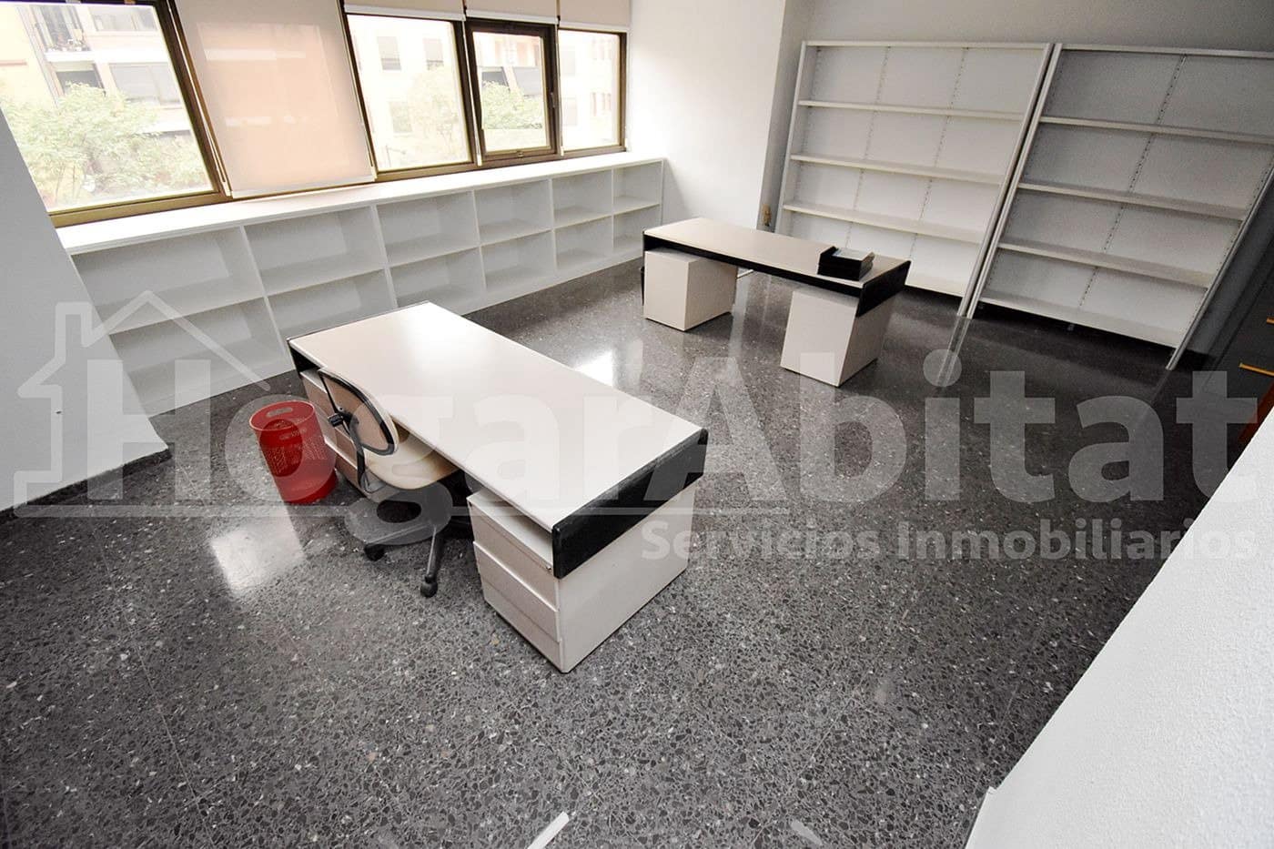 Kontor til salg i Castello de la Plana - € 110.000 (Ref: 8173103)