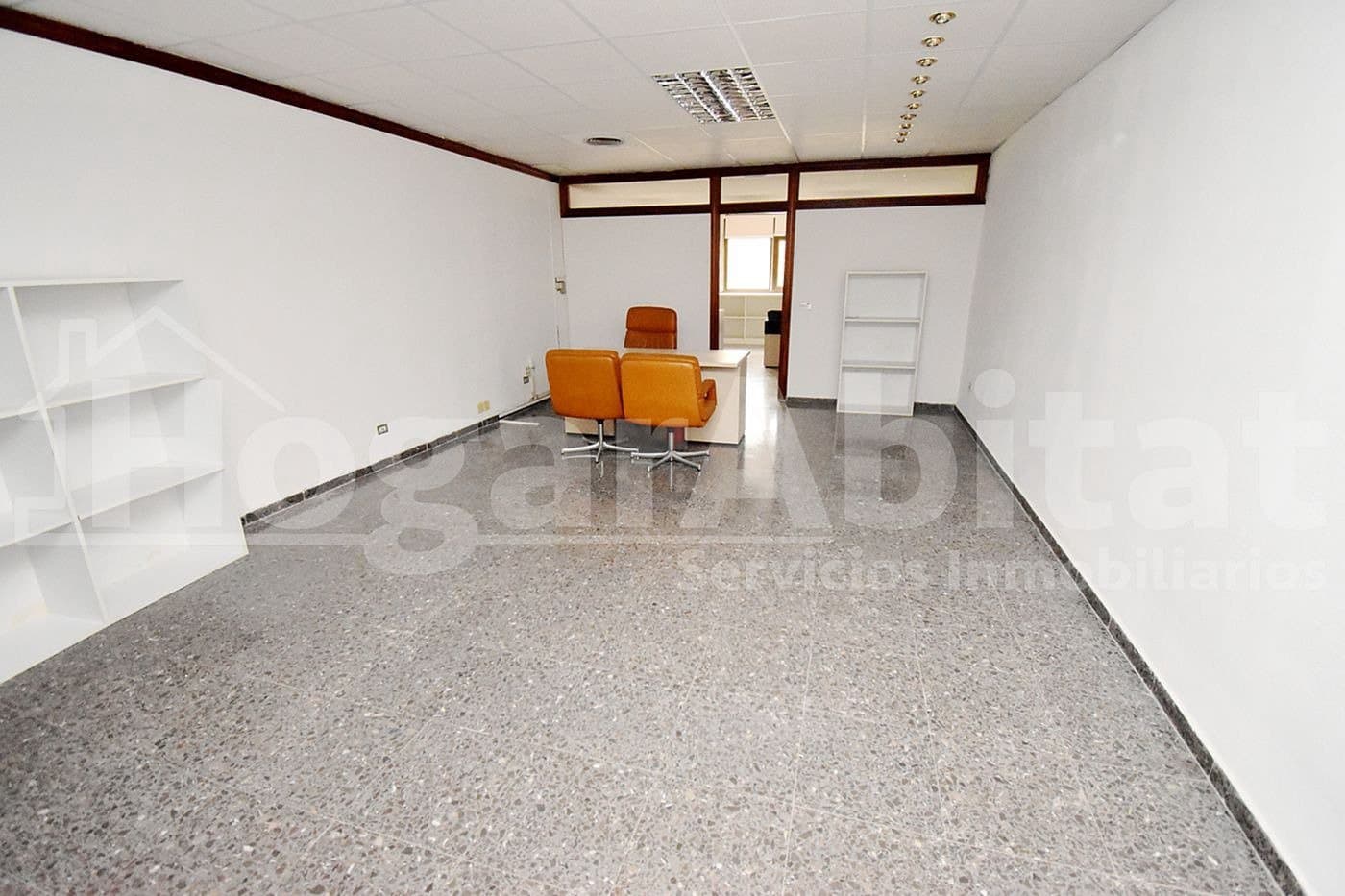 Kontor til salg i Castello de la Plana - € 110.000 (Ref: 8173103)