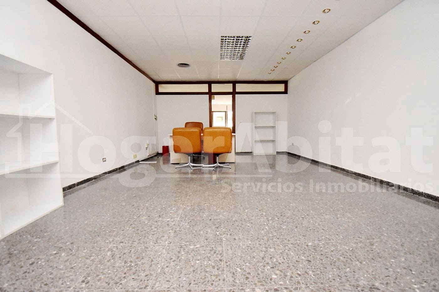 Kontor til salg i Castello de la Plana - € 110.000 (Ref: 8173103)