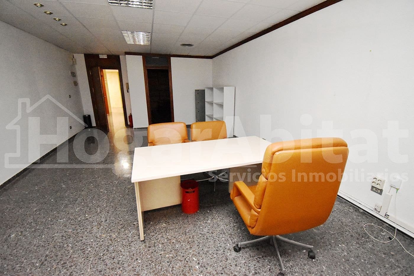 Kontor til salg i Castello de la Plana - € 110.000 (Ref: 8173103)