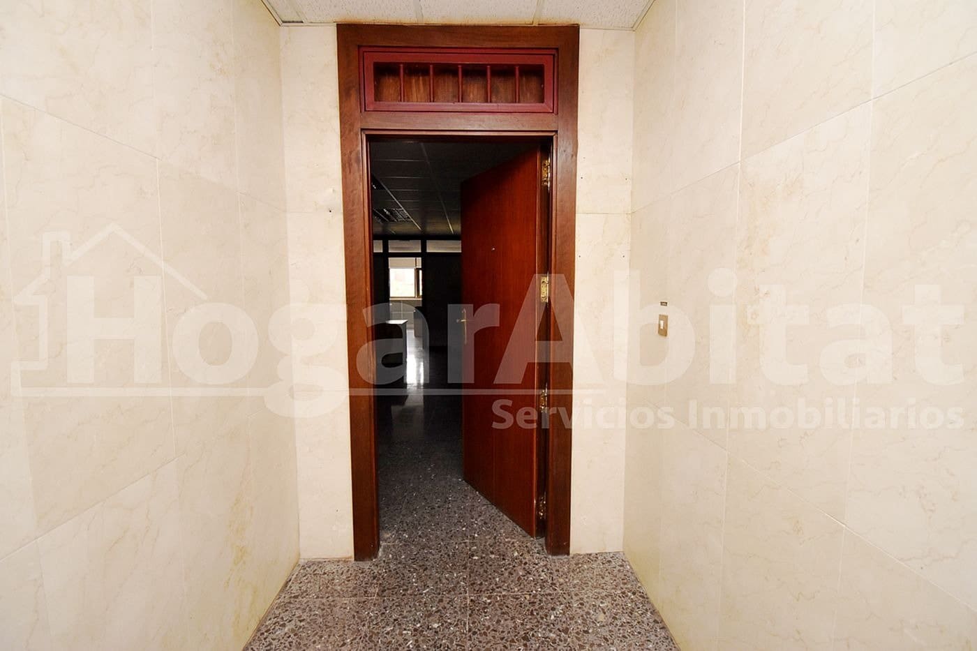 Kontor til salg i Castello de la Plana - € 110.000 (Ref: 8173103)