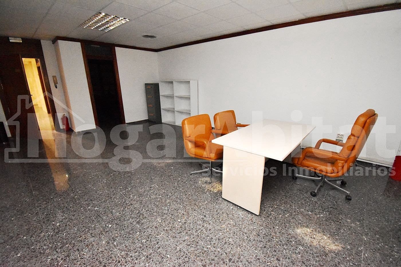 Kontor til salg i Castello de la Plana - € 110.000 (Ref: 8173103)