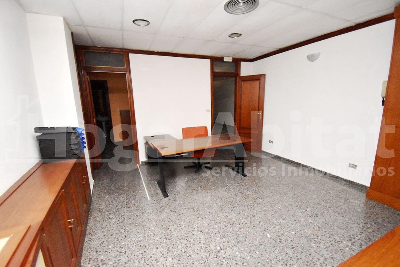 Kontor til salg i Castello de la Plana - € 110.000 (Ref: 8173103)