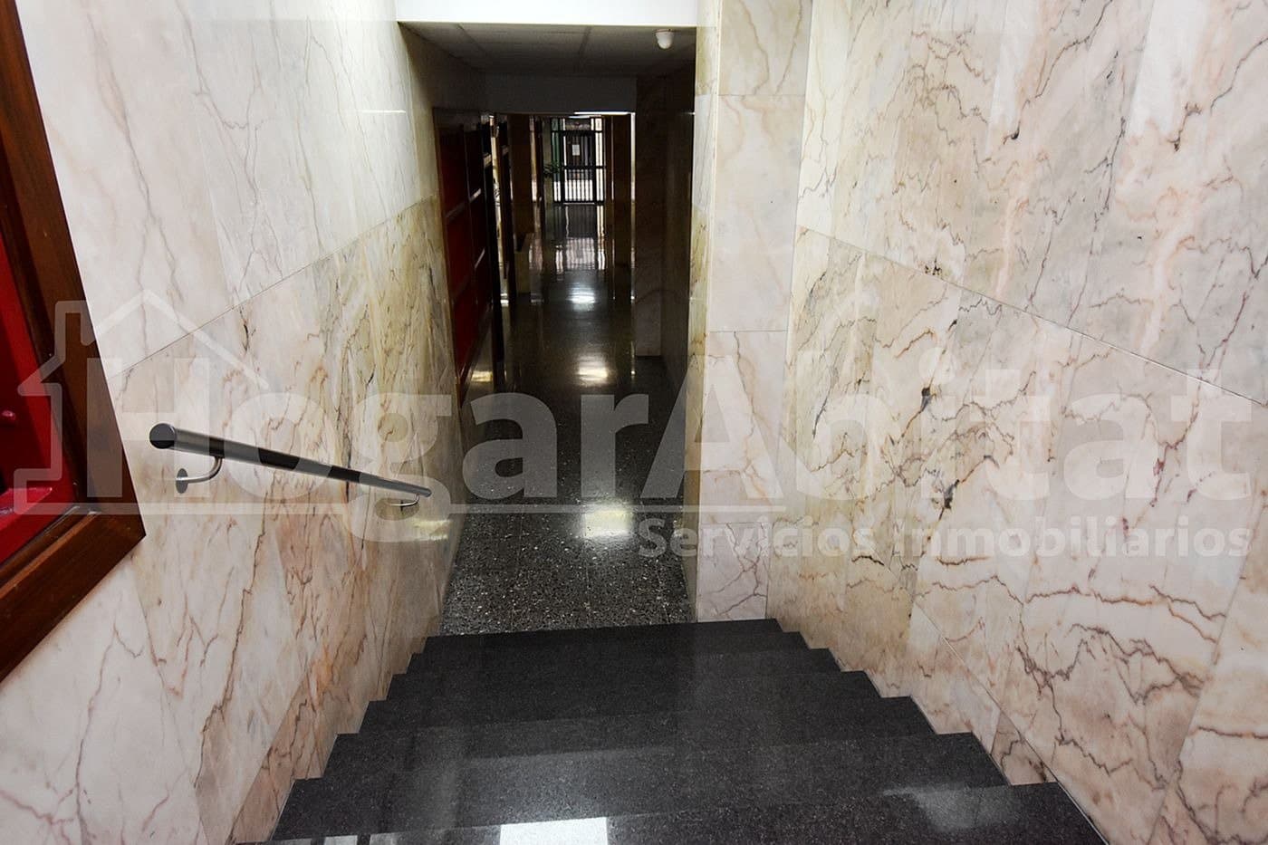 Kontor til salg i Castello de la Plana - € 110.000 (Ref: 8173103)