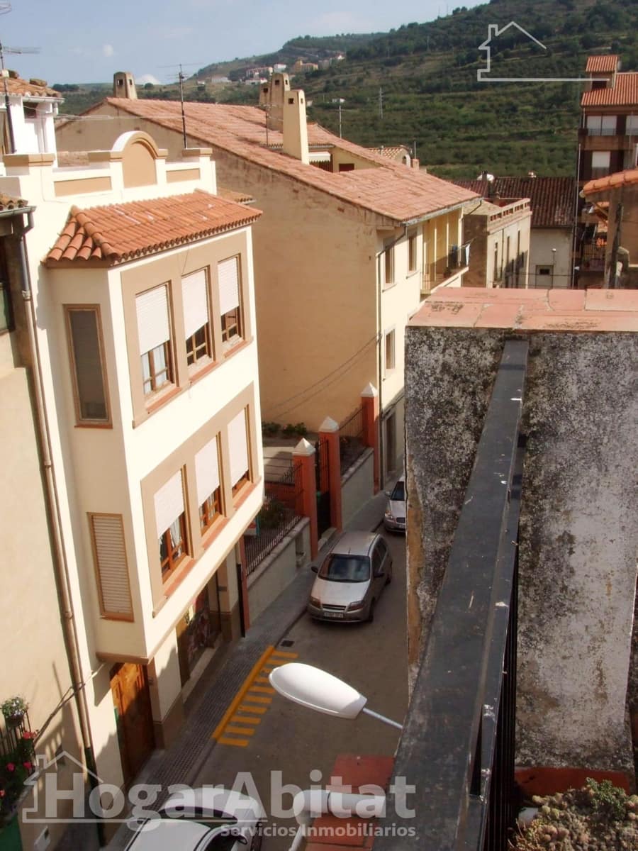 5 soveværelse Byhus til salg i Benassal - € 70.000 (Ref: 8479540)