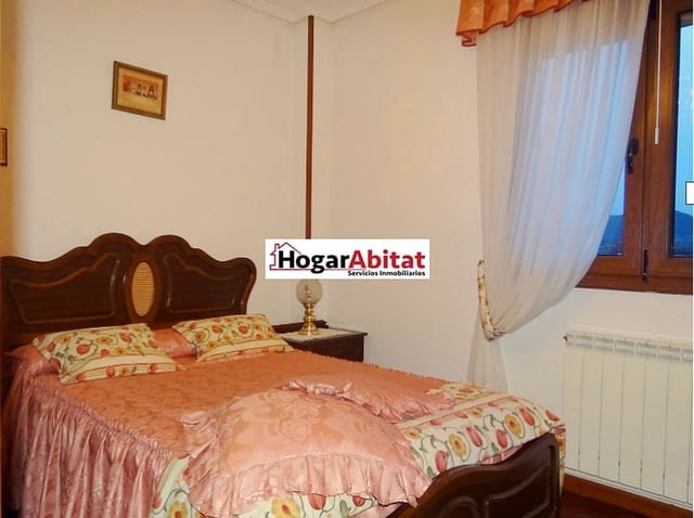 4 chambre Appartement à vendre à Reinosa avec garage - 190 000 € (Ref: 8479549)