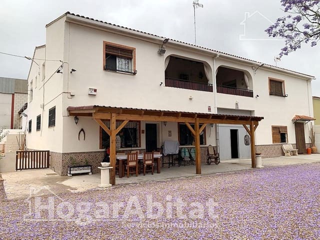 Chalet de 4 habitaciones en Carcaixent en venta con piscina garaje - 650.000 € (Ref: 8480762)