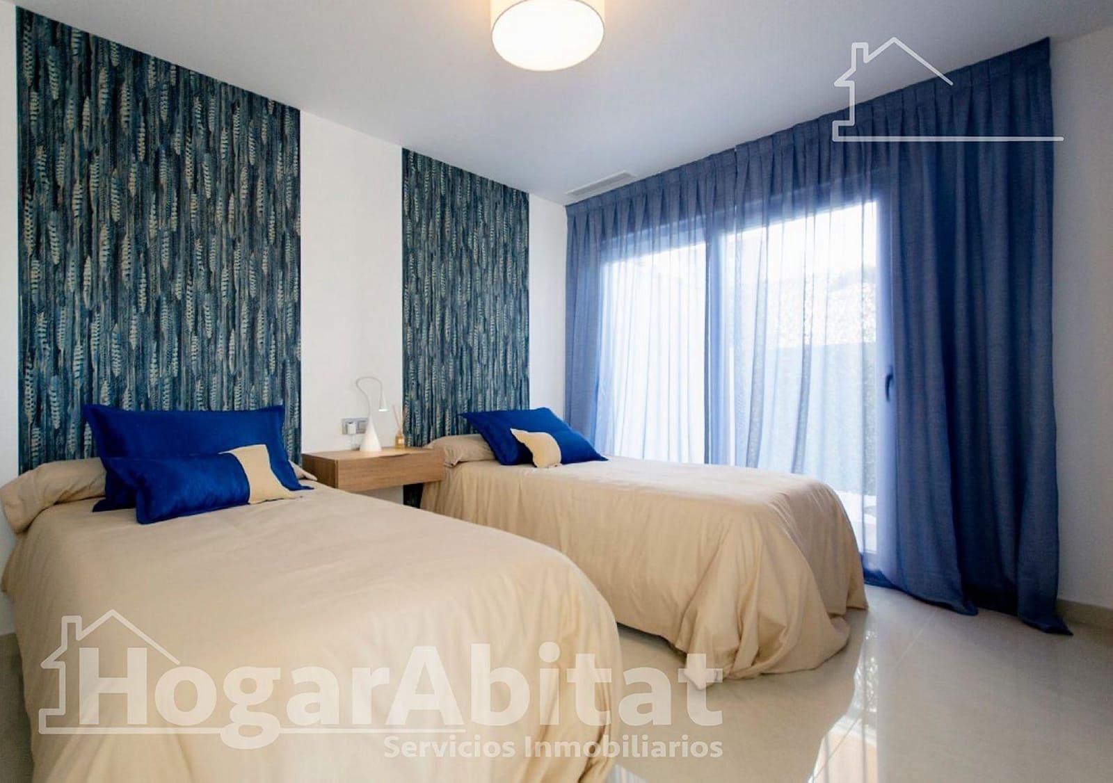 3 soveværelse Villa til salg i Almeria by med swimmingpool garage - € 429.000 (Ref: 8484637)