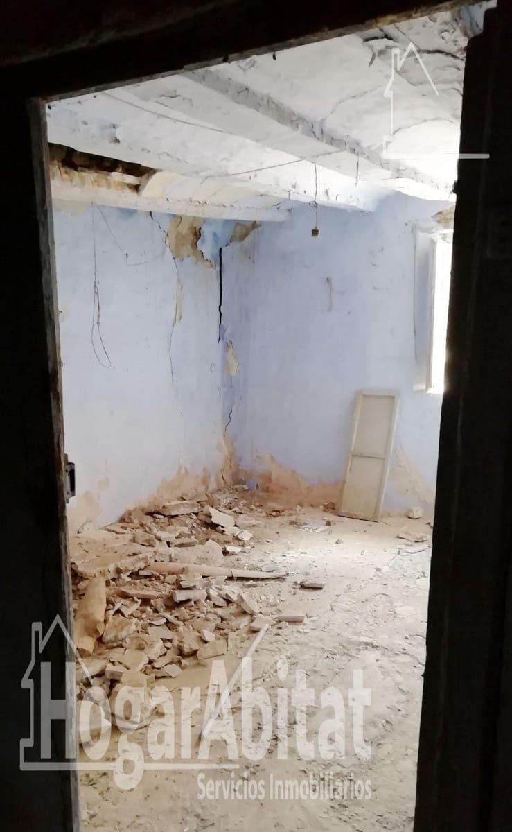 Townhouse for sale in Allepuz - € 53,000 (Ref: 8645219)