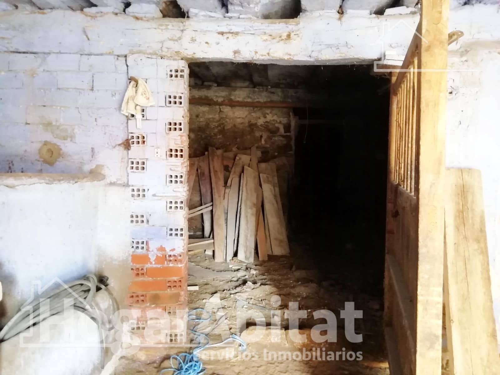 Townhouse for sale in Allepuz - € 53,000 (Ref: 8645219)