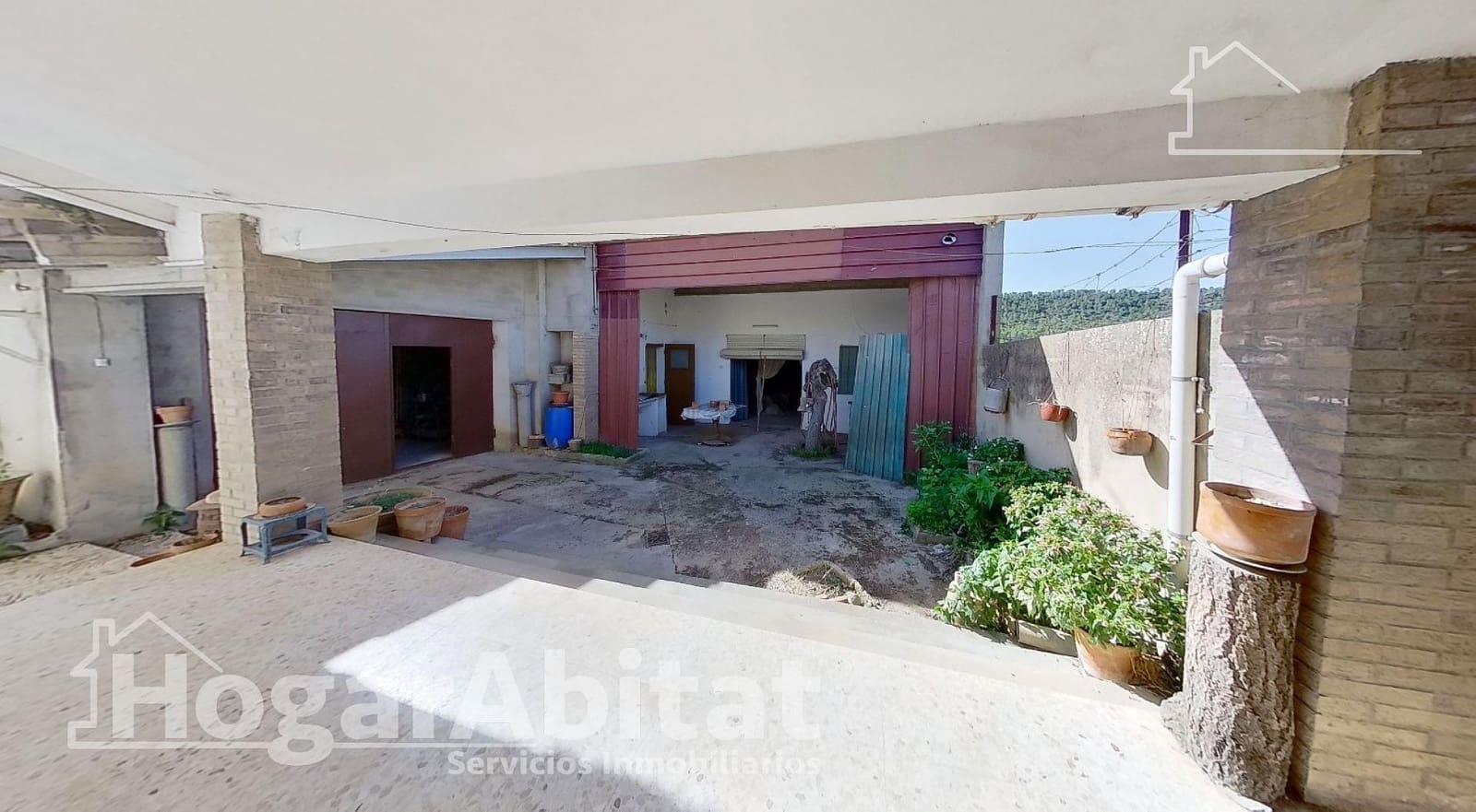 7 bedroom Townhouse for sale in Cortes de Pallas with garage - € 120,000 (Ref: 8662936)