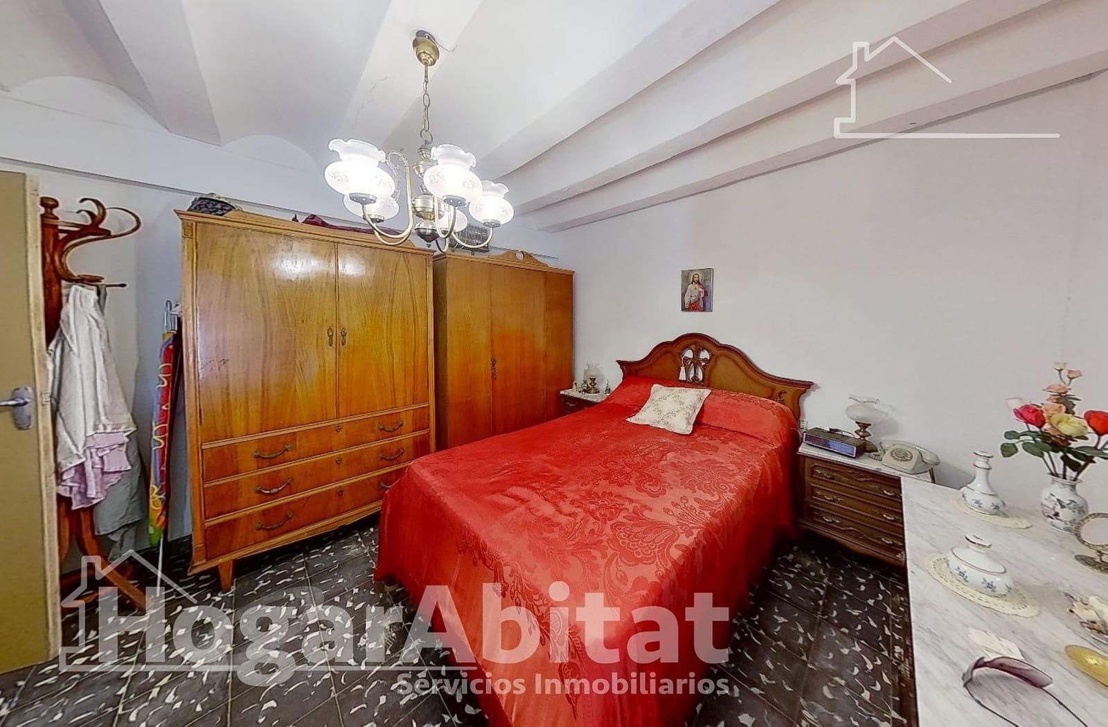 7 bedroom Townhouse for sale in Cortes de Pallas with garage - € 120,000 (Ref: 8662936)