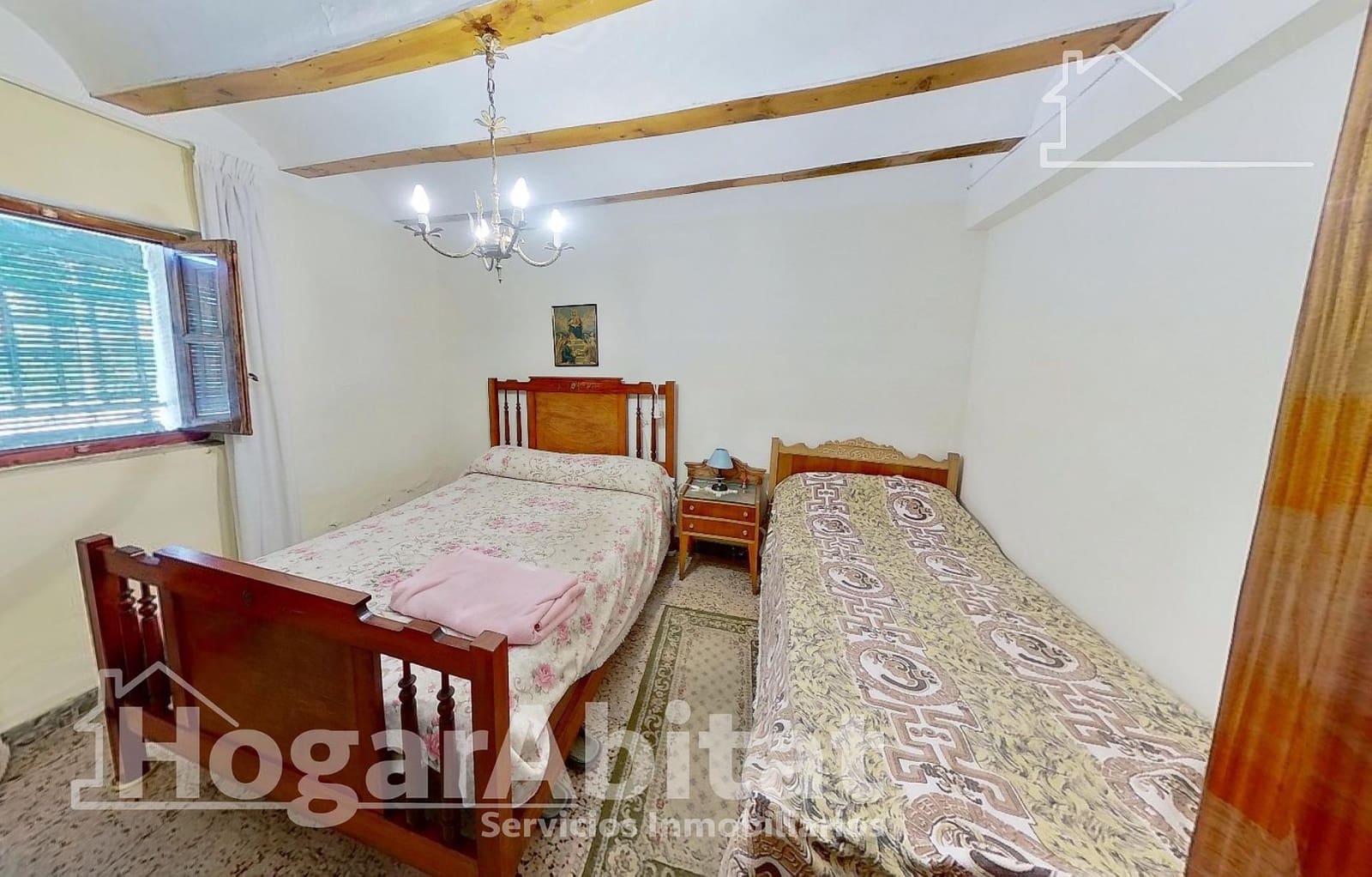 7 bedroom Townhouse for sale in Cortes de Pallas with garage - € 120,000 (Ref: 8662936)