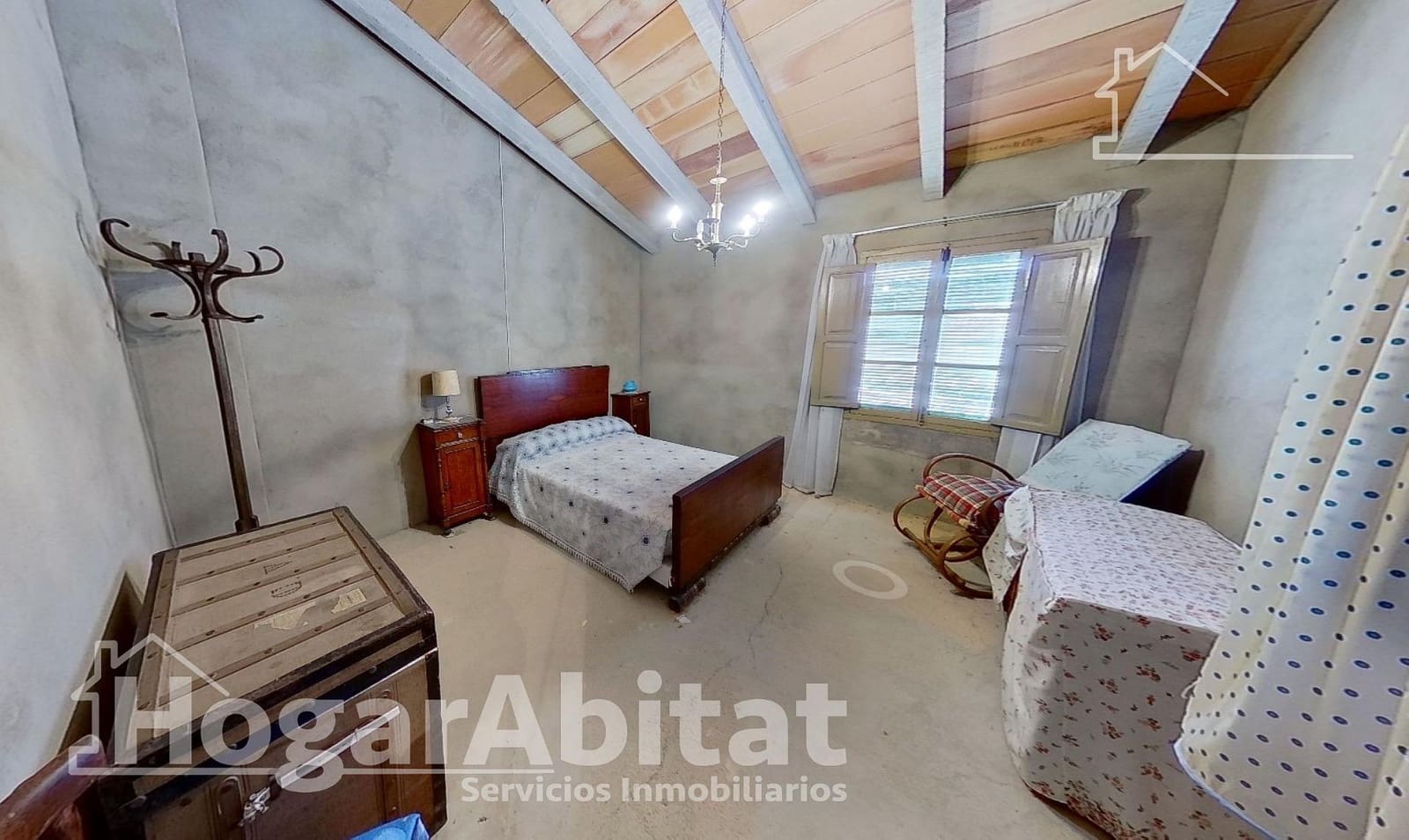 7 bedroom Townhouse for sale in Cortes de Pallas with garage - € 120,000 (Ref: 8662936)