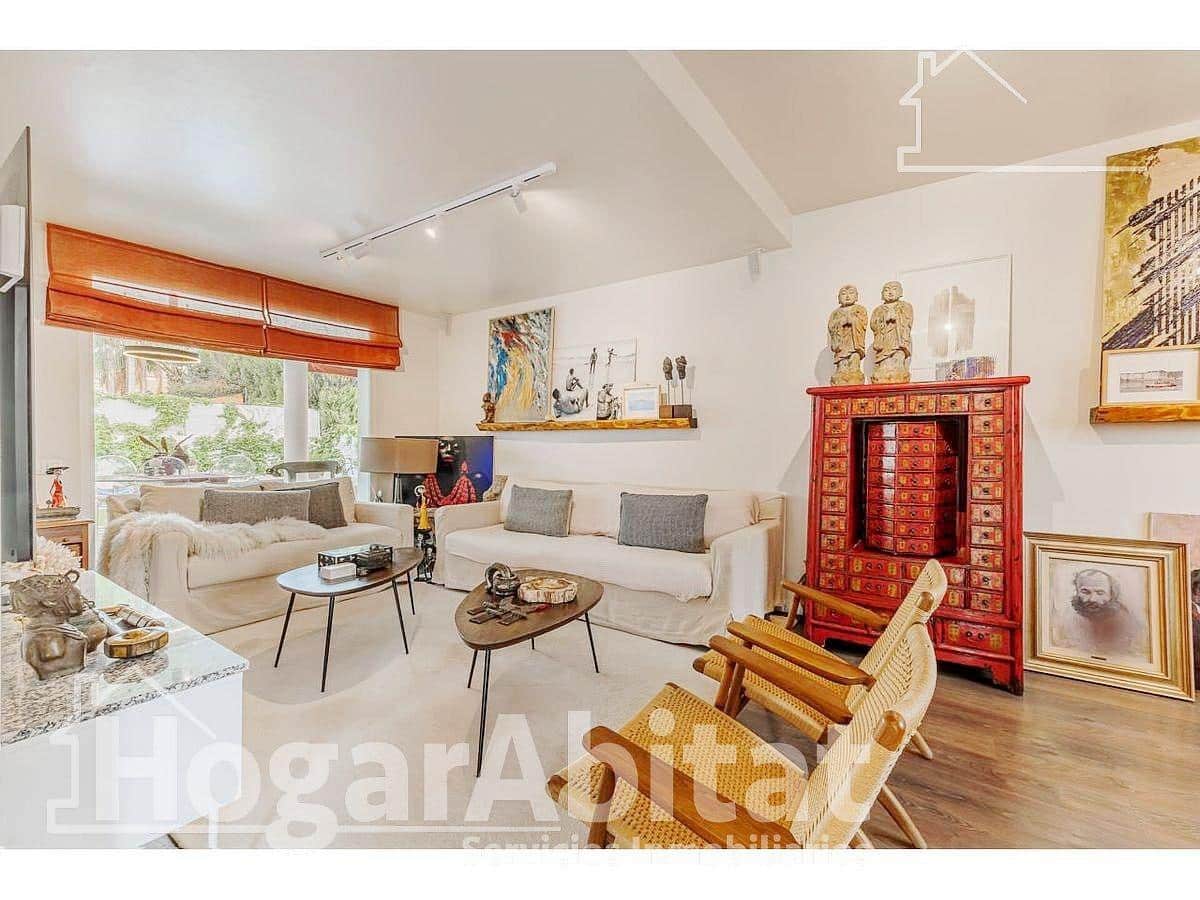 4 soverom Villa til salgs i La Pobla de Vallbona med svømmebasseng garasje - € 649 000 (Ref: 8712775)