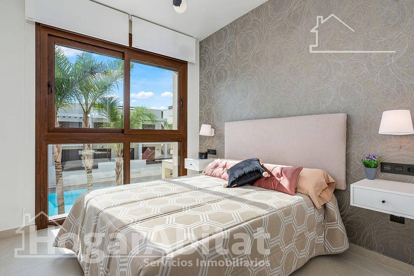 2 soveværelse Rækkehus til salg i Torrevieja med swimmingpool - € 279.000 (Ref: 8714763)