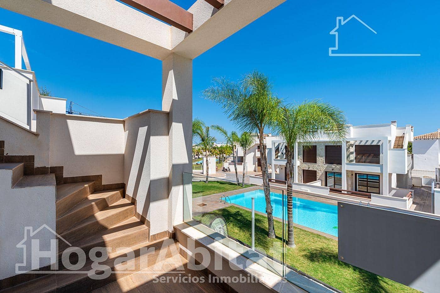2 soveværelse Rækkehus til salg i Torrevieja med swimmingpool - € 279.000 (Ref: 8714763)