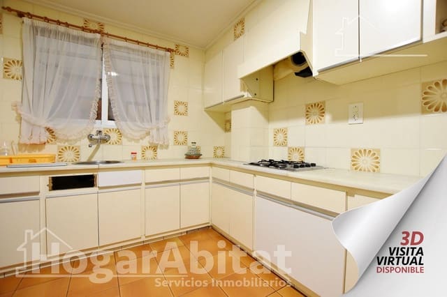 4 bedroom Flat for sale in Villalonga - € 100,000 (Ref: 8834431)