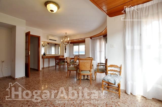 4 bedroom Flat for sale in Villalonga - € 100,000 (Ref: 8834431)