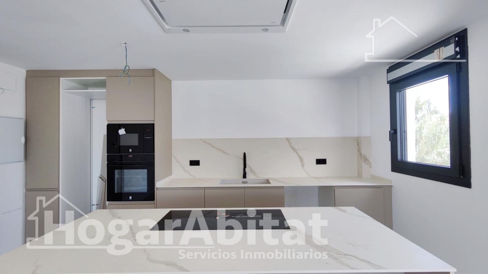 3 bedroom Flat for sale in Oliva with pool garage - € 425,000 (Ref: 8857115)