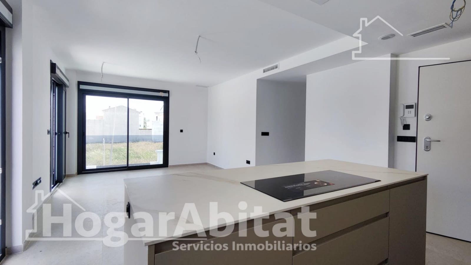 3 bedroom Flat for sale in Oliva with pool garage - € 425,000 (Ref: 8857115)