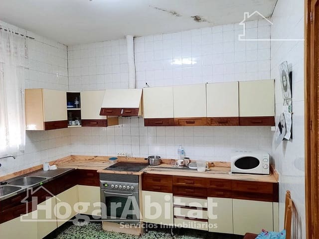 5 sovrum Villa till salu i Villena med garage - 160 000 € (Ref: 8888422)