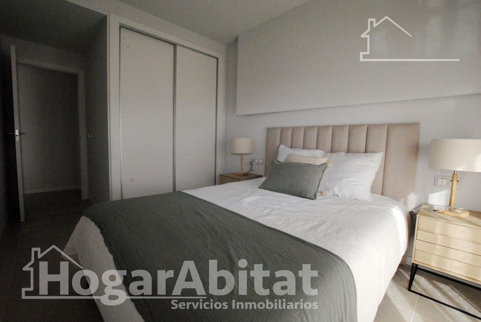 Piso de 2 habitaciones en Dénia en venta con piscina garaje - 359.000 € (Ref: 8893220)