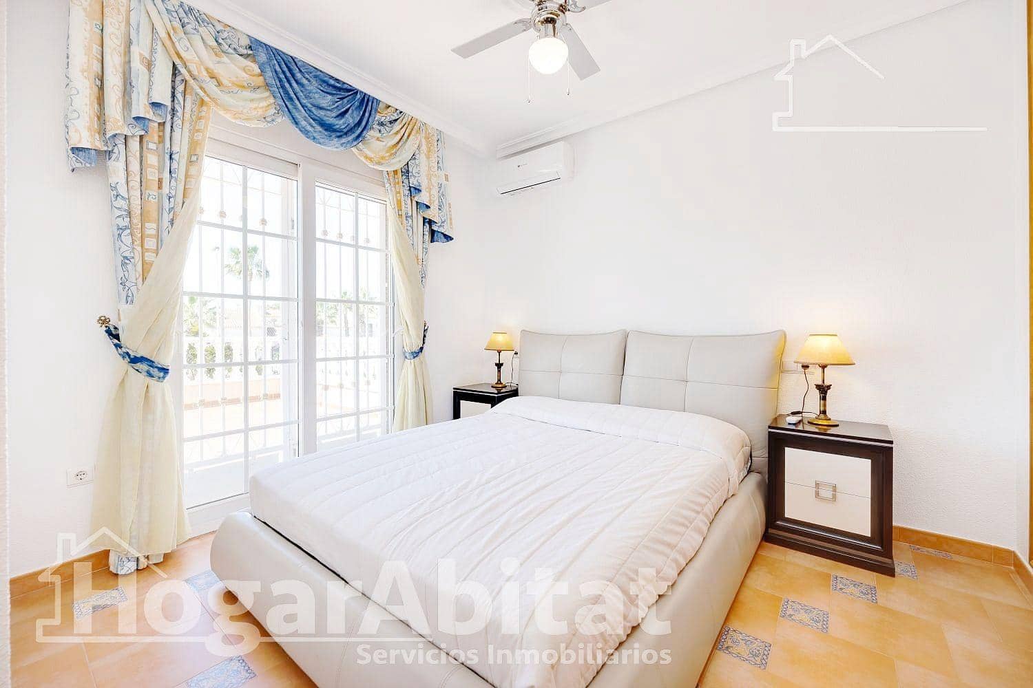 3 sovrum Villa till salu i Orihuela Costa med pool garage - 369 000 € (Ref: 8913142)