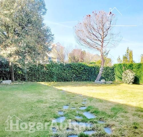 5 sovrum Villa till salu i Valladolid stad med garage - 559 999 € (Ref: 9016225)