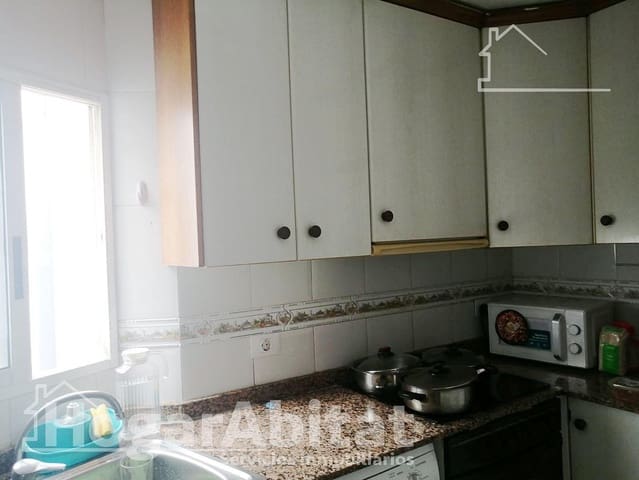 3 bedroom Flat for sale in Castelló de la Plana - € 115,000 (Ref: 9062412)