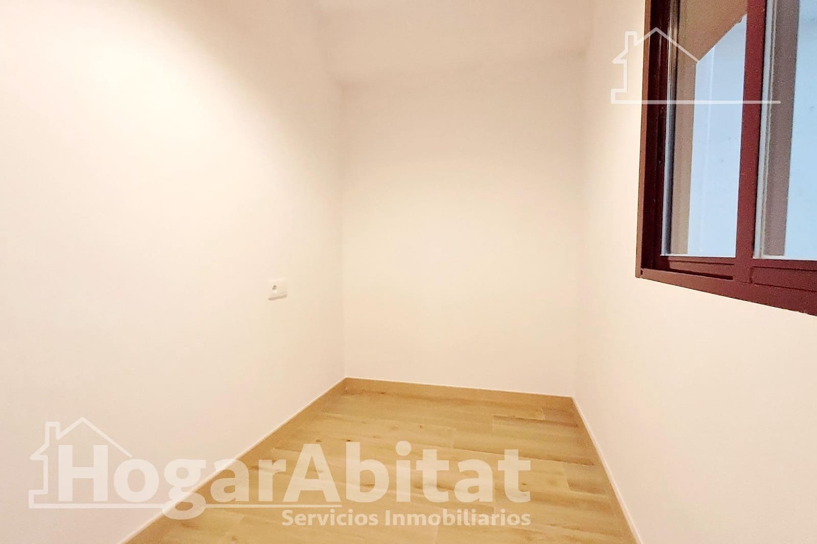 4 soveværelse Lejlighed til salg i Castello de la Plana - € 143.000 (Ref: 9077985)