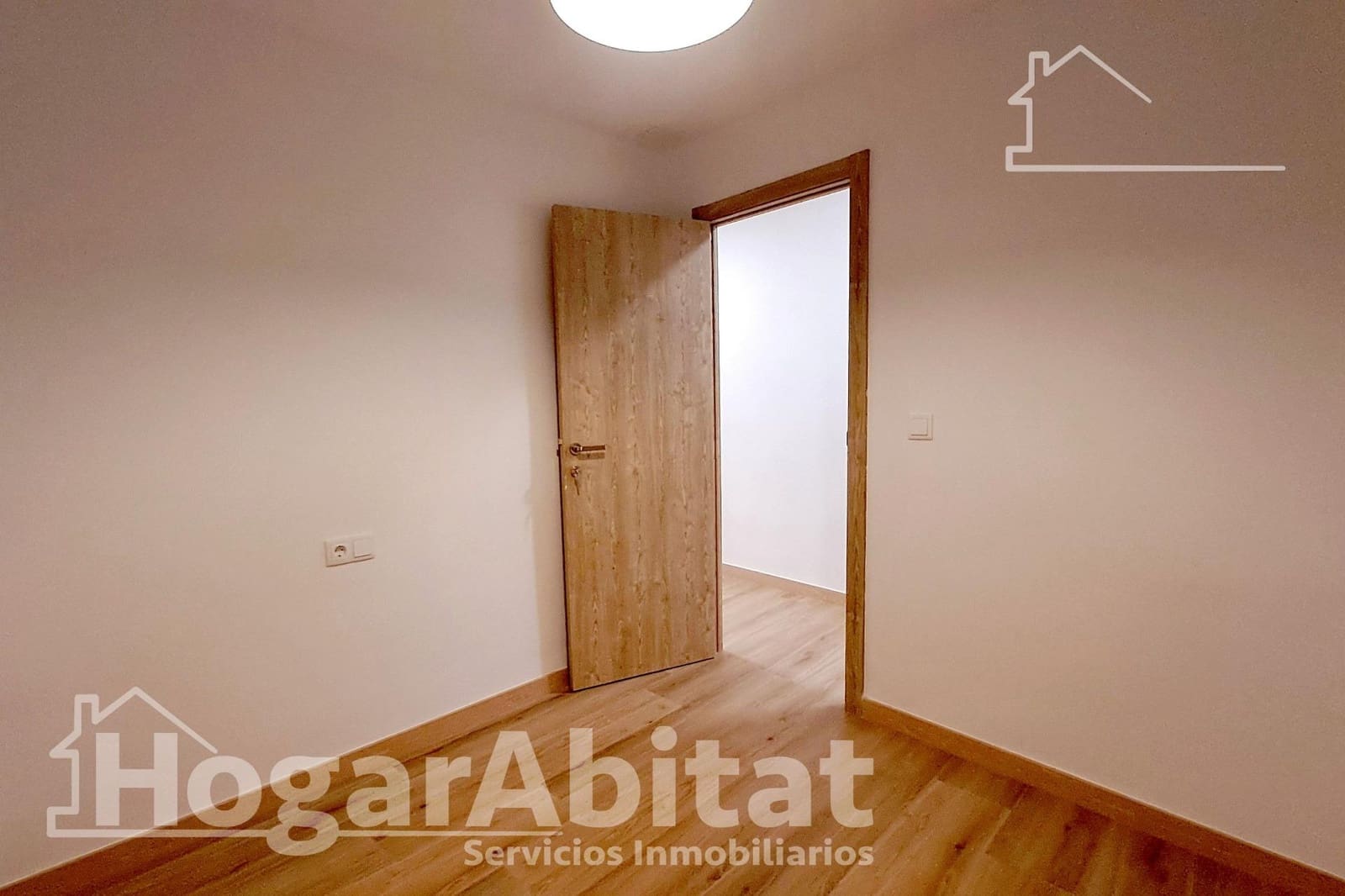 4 soveværelse Lejlighed til salg i Castello de la Plana - € 143.000 (Ref: 9077985)