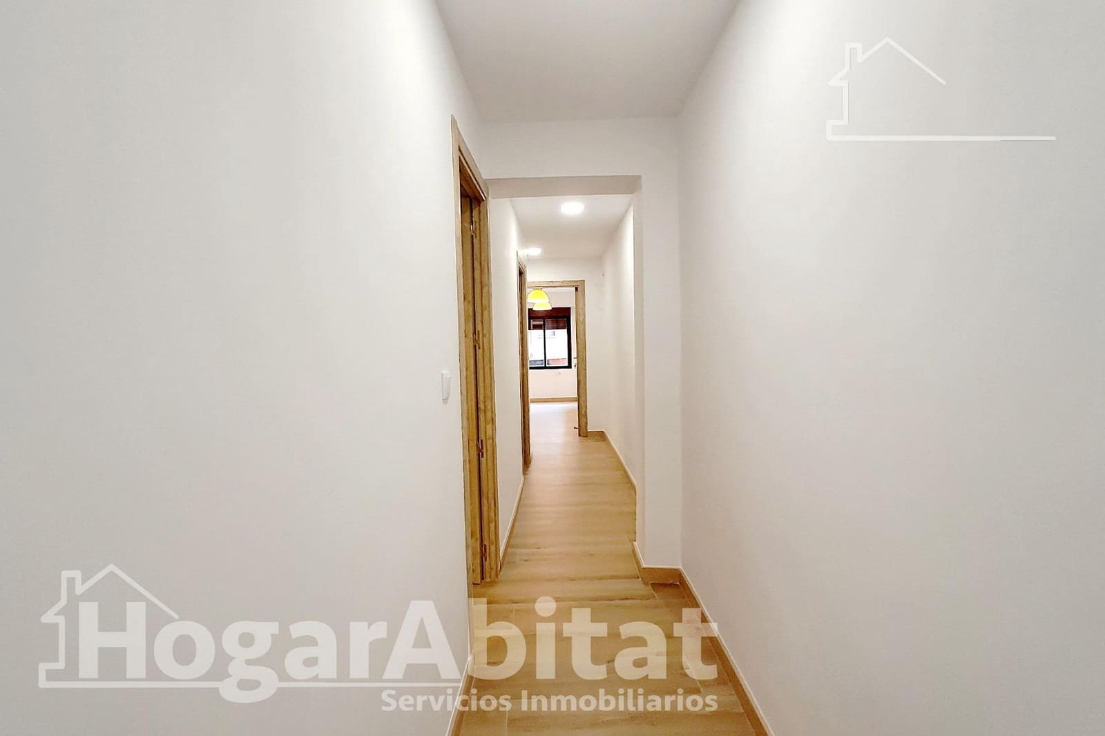 4 soveværelse Lejlighed til salg i Castello de la Plana - € 143.000 (Ref: 9077985)